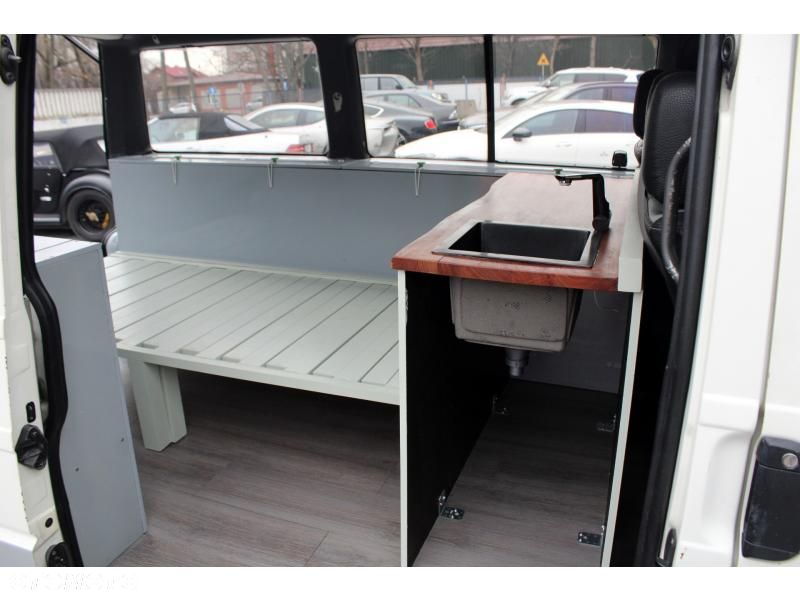 Volkswagen Transporter - 11