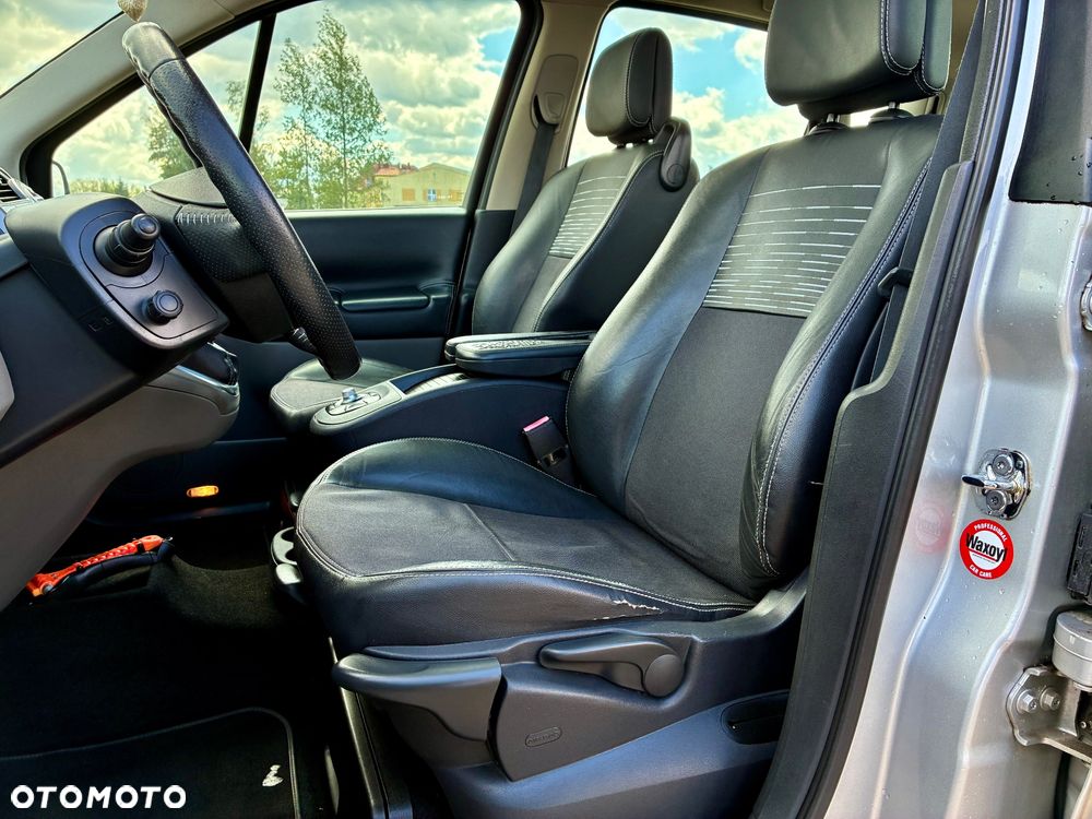 Renault Scenic - 8