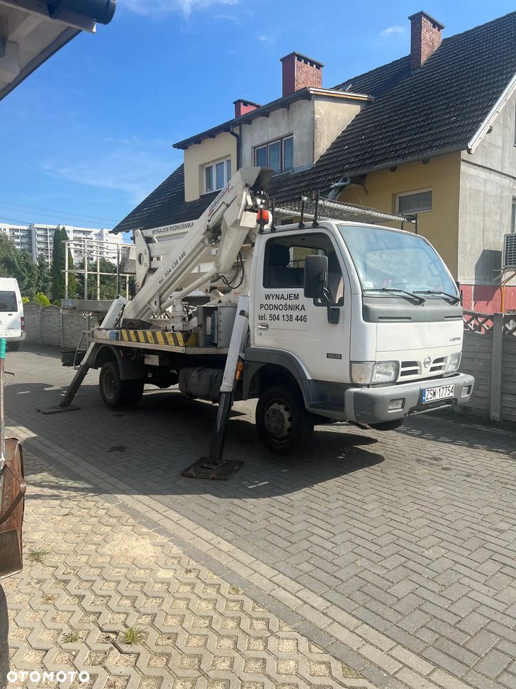 Nissan CABSTAR  E 3,0 DI - 1