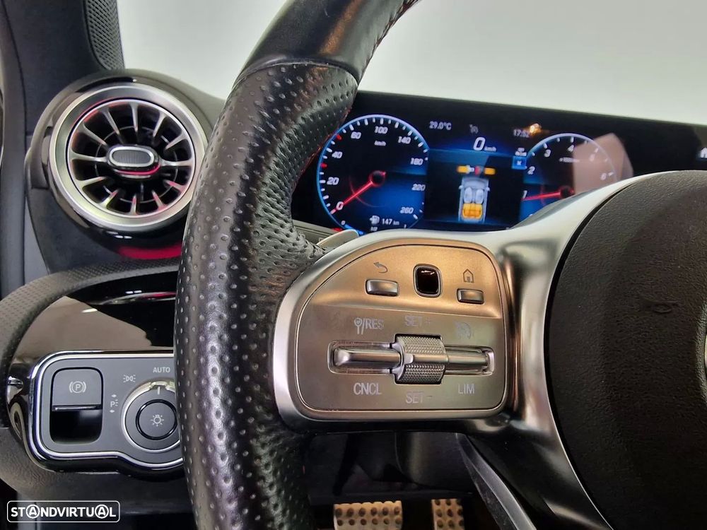 Mercedes-Benz A 200 AMG Line Aut. - 34