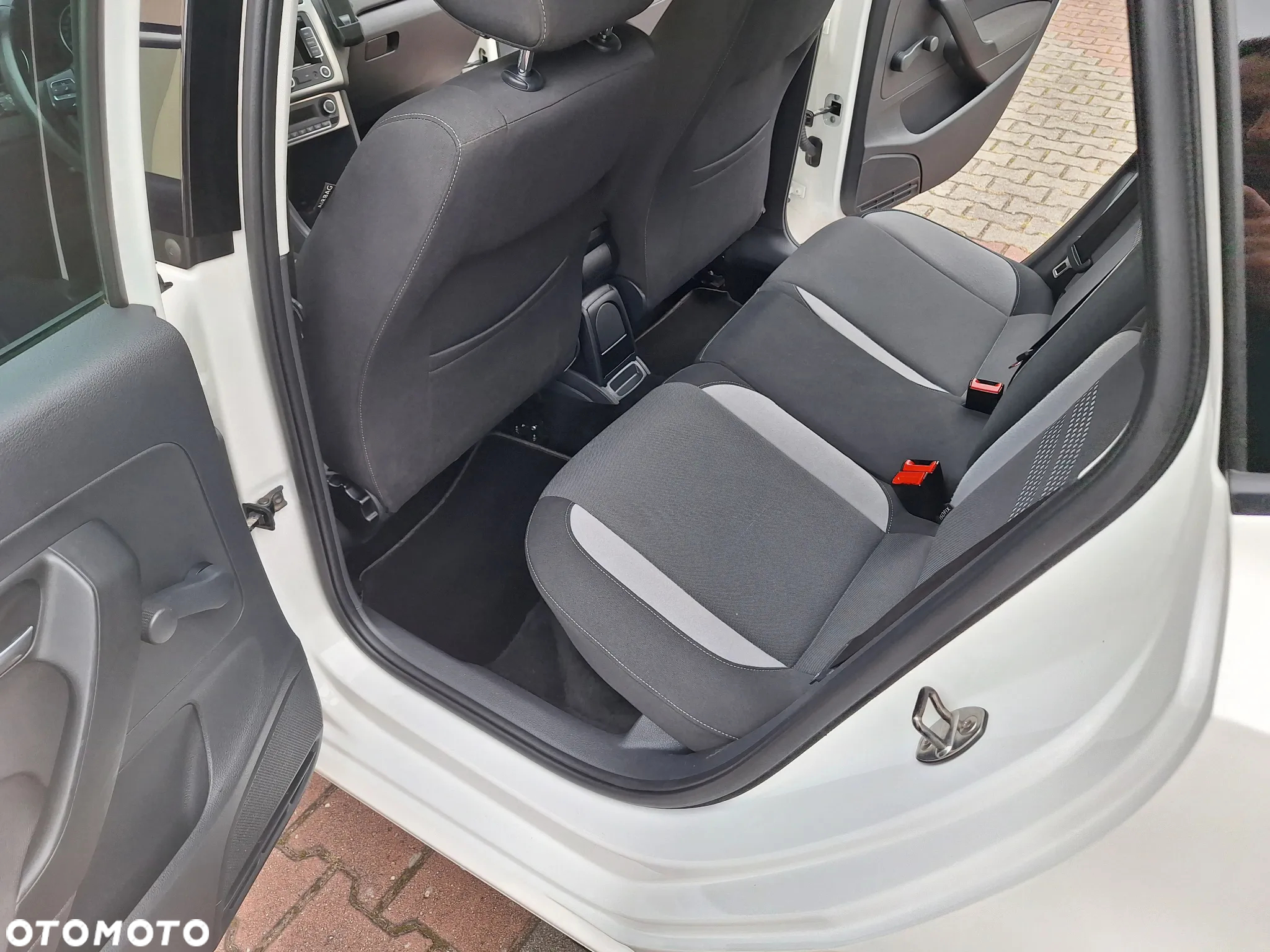Volkswagen Polo 1.6 TDI Life - 13