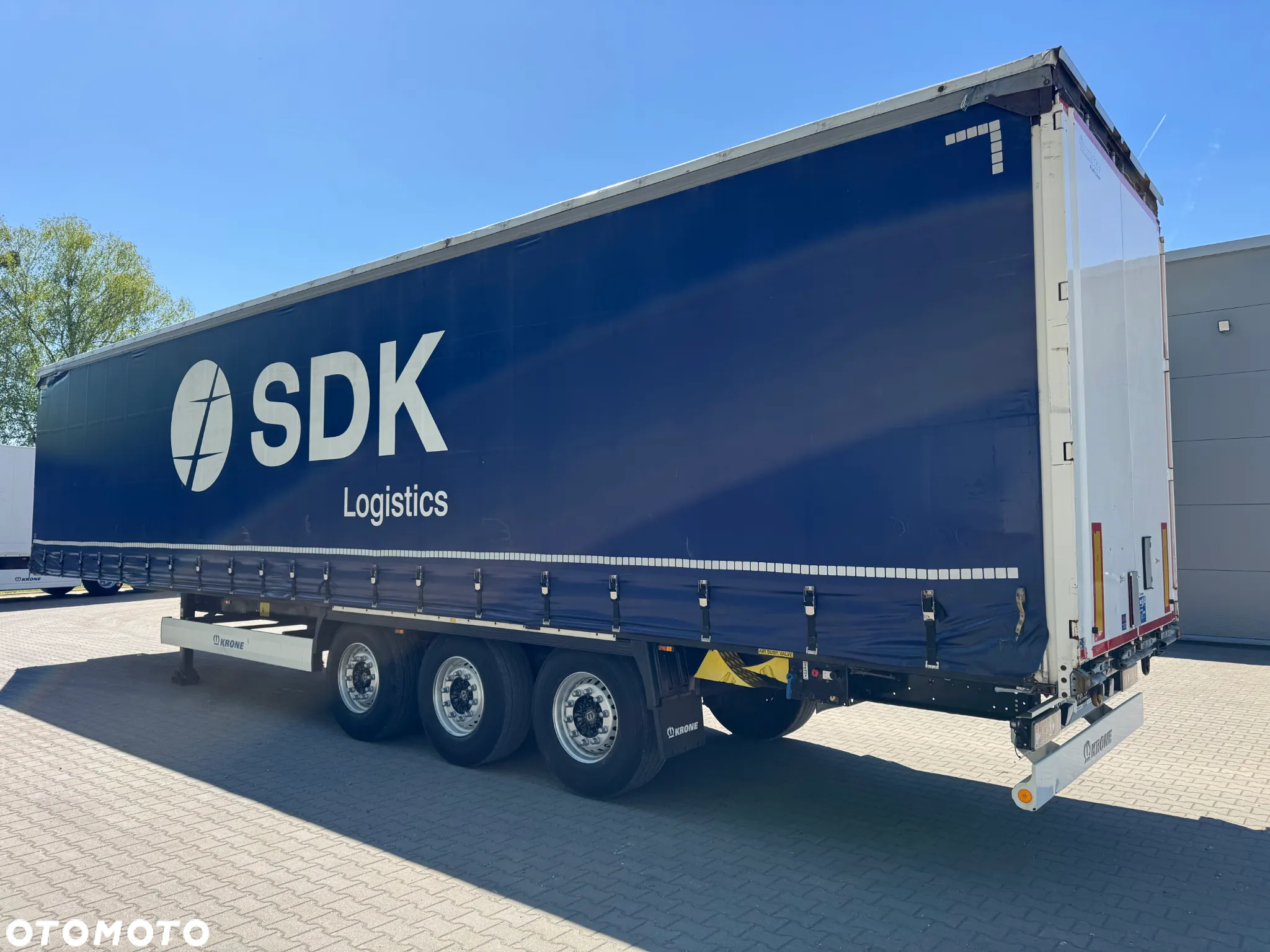 Krone SD Firanka Certyfikat XL, Dach podnoszony - 6