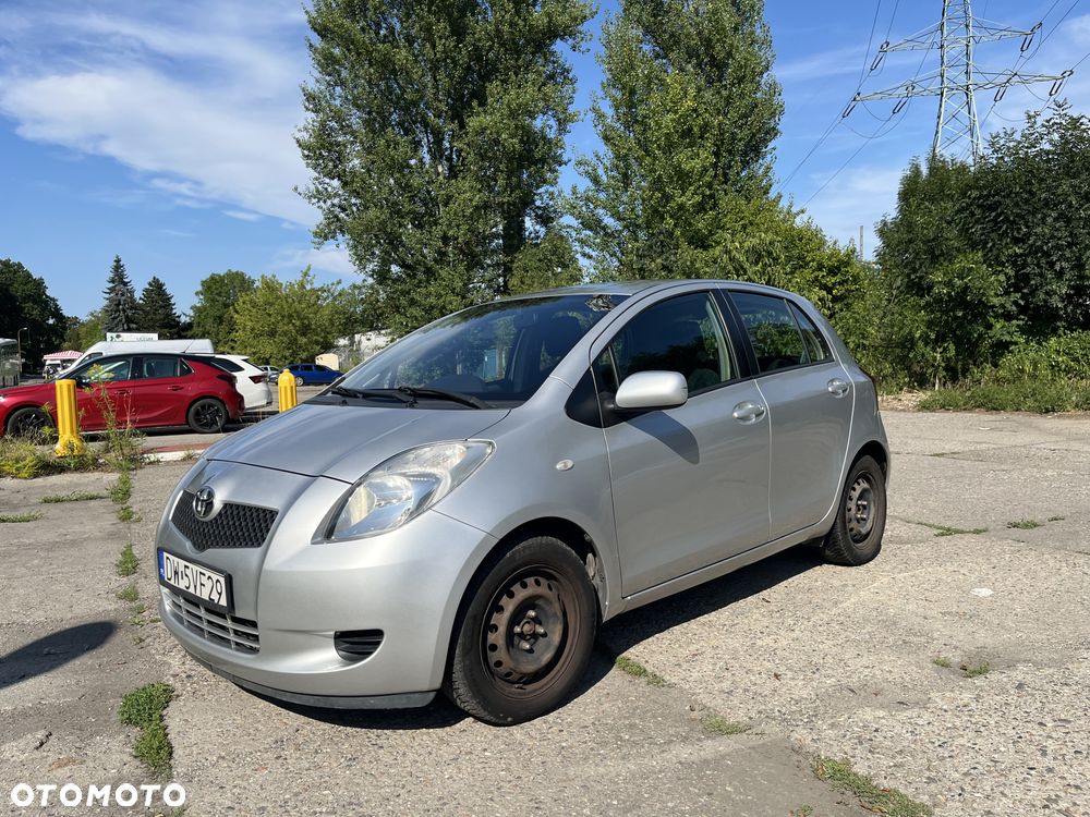 Toyota Yaris 1.3 Sol - 1