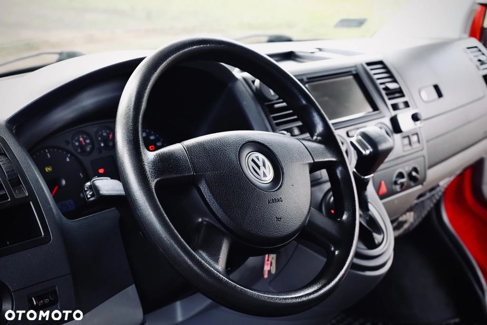 Volkswagen Transporter - 25