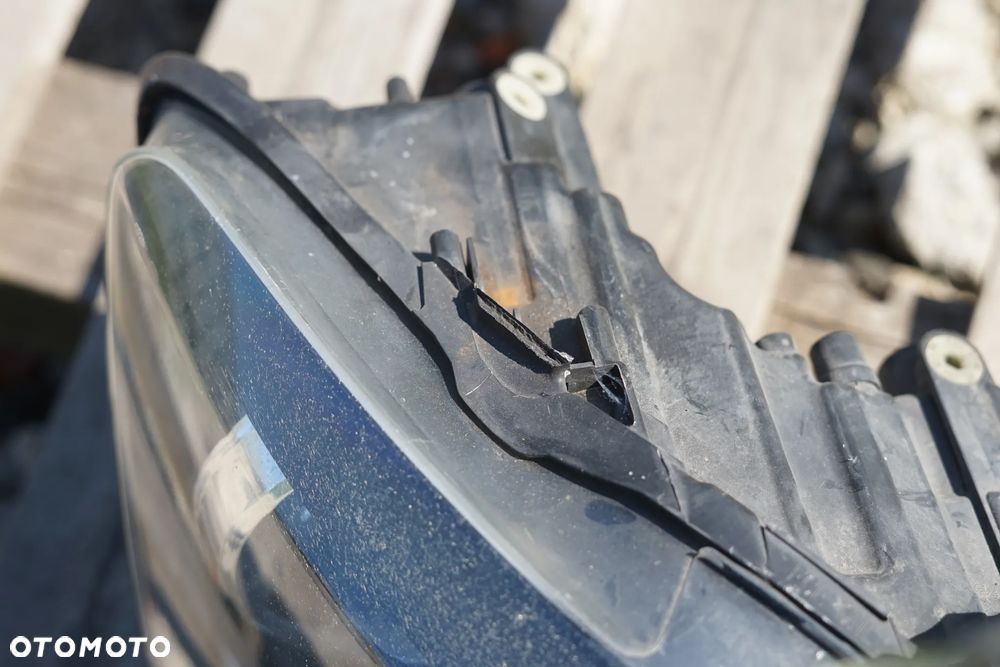 Lampa przód przednia prawa VW Polo V 6R  Anglik - 6