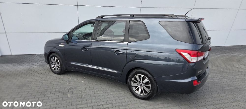 SsangYong/KGM Rodius 2.2 e-XDi220 Automatik 4WD Sapphire - 18