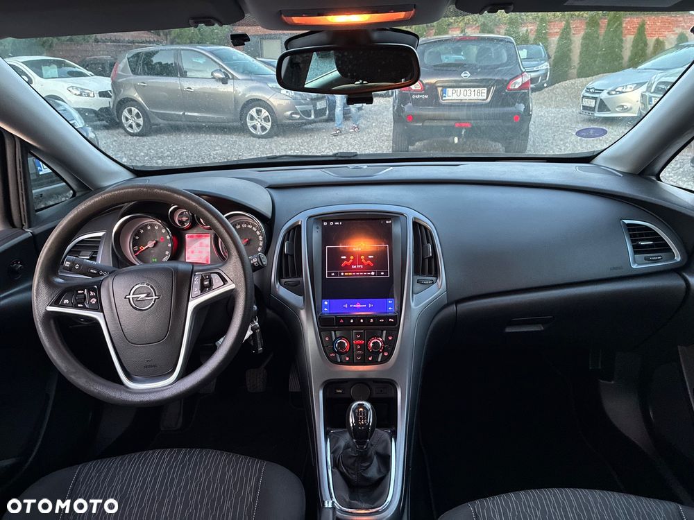 Opel Astra 1.4 Turbo - 12
