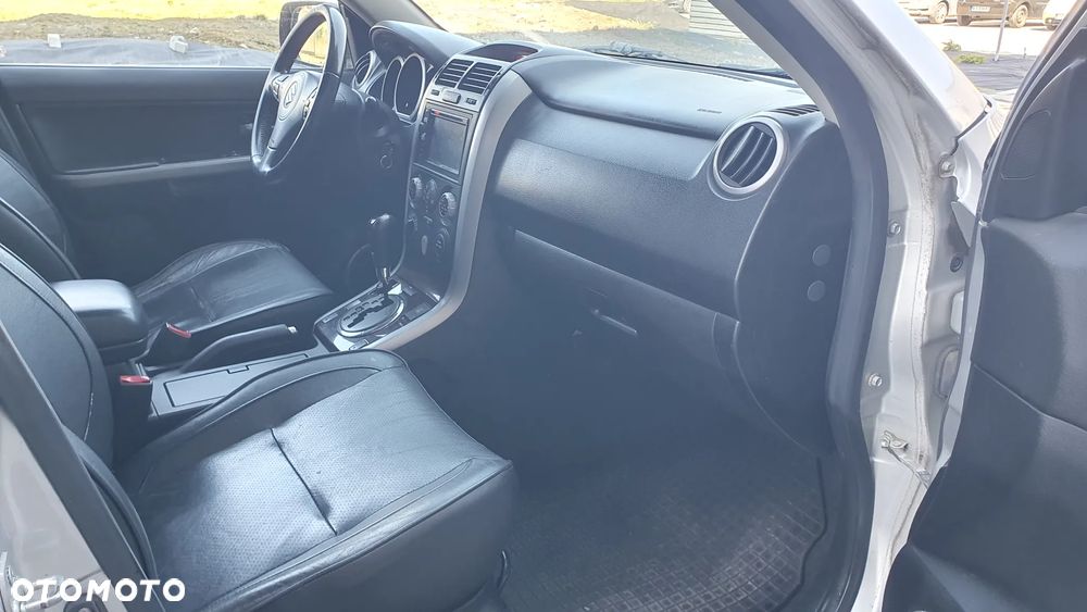 Suzuki Grand Vitara 2.0 De Luxe - 8