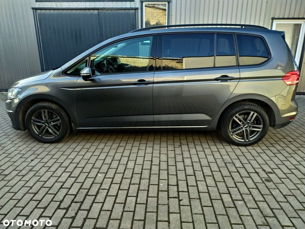 Volkswagen Touran 2.0 TDI BMT Comfortline Plus DSG - 4