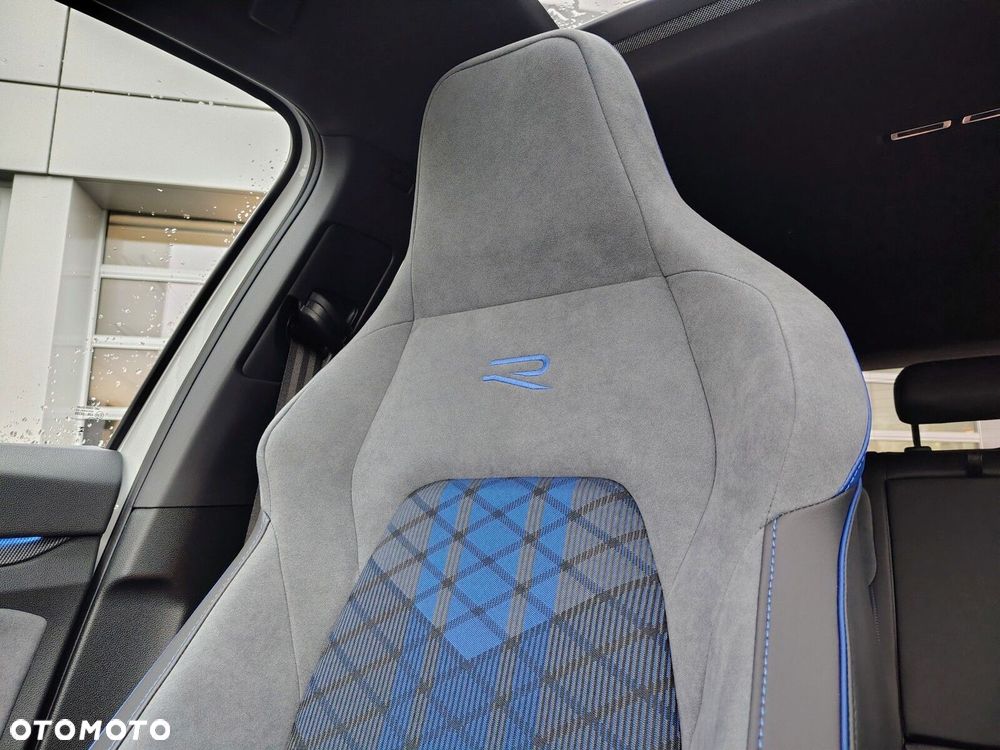 Volkswagen Golf - 15