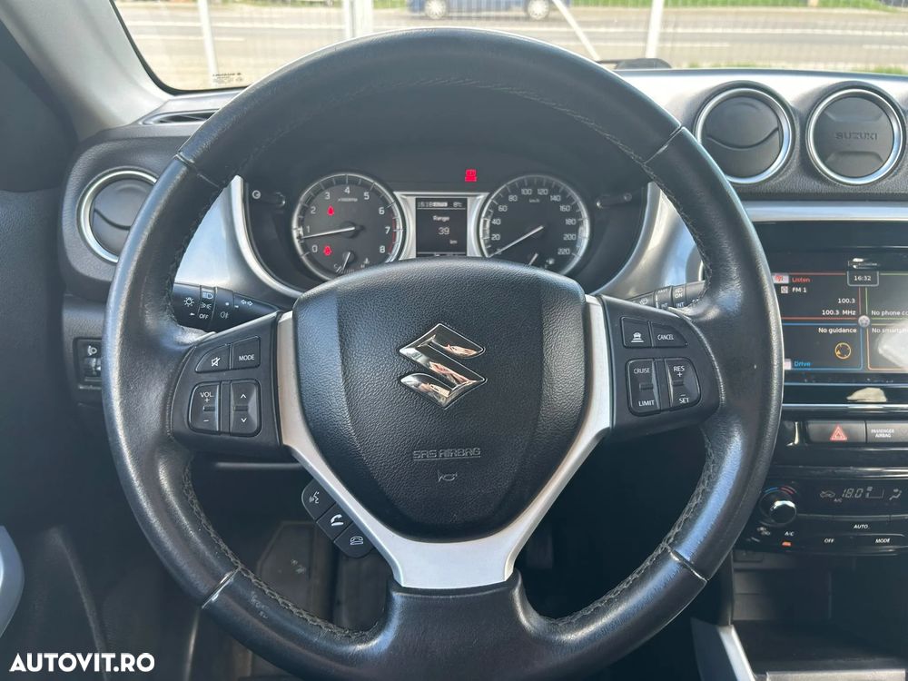 Suzuki Vitara 1.6 4X4 Spirit - 30