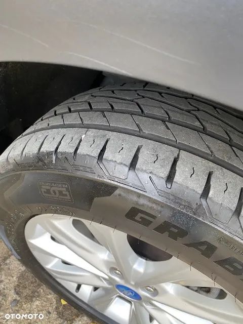 Ford Kuga - 24