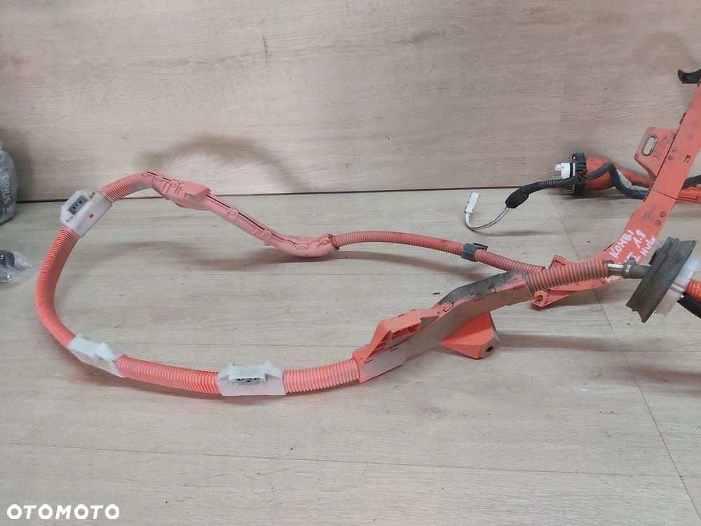 Toyota Auris II 1,8 hybryda wiązka przewód instalacja główna baterii - 4