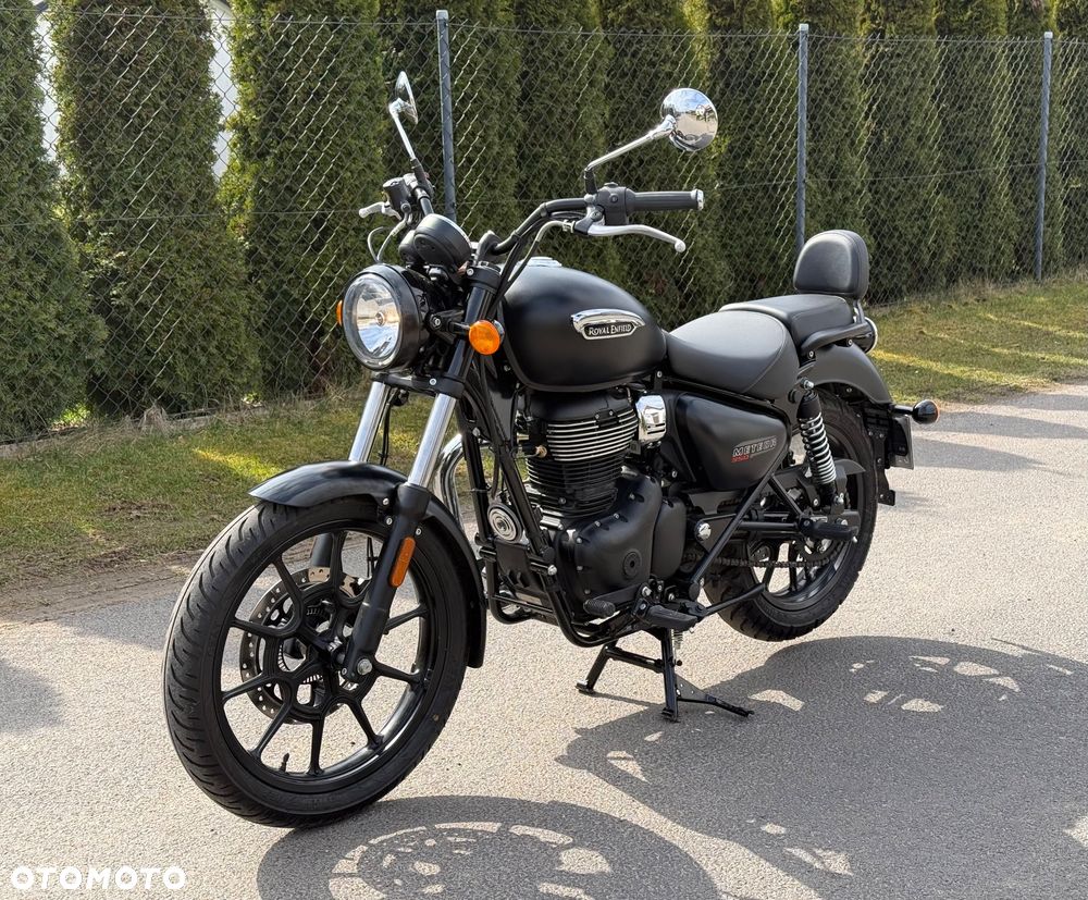 Royal Enfield Meteor - 1