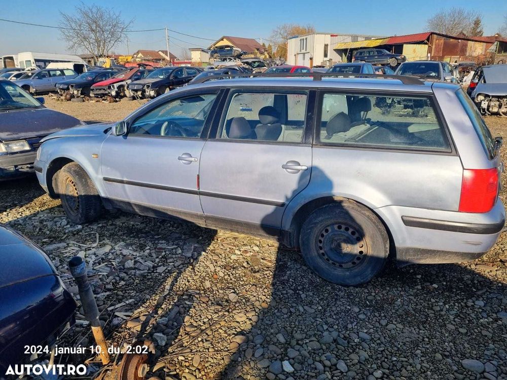 Dezmembram Volkswagen Passat 1.8 20V Benzina - 2