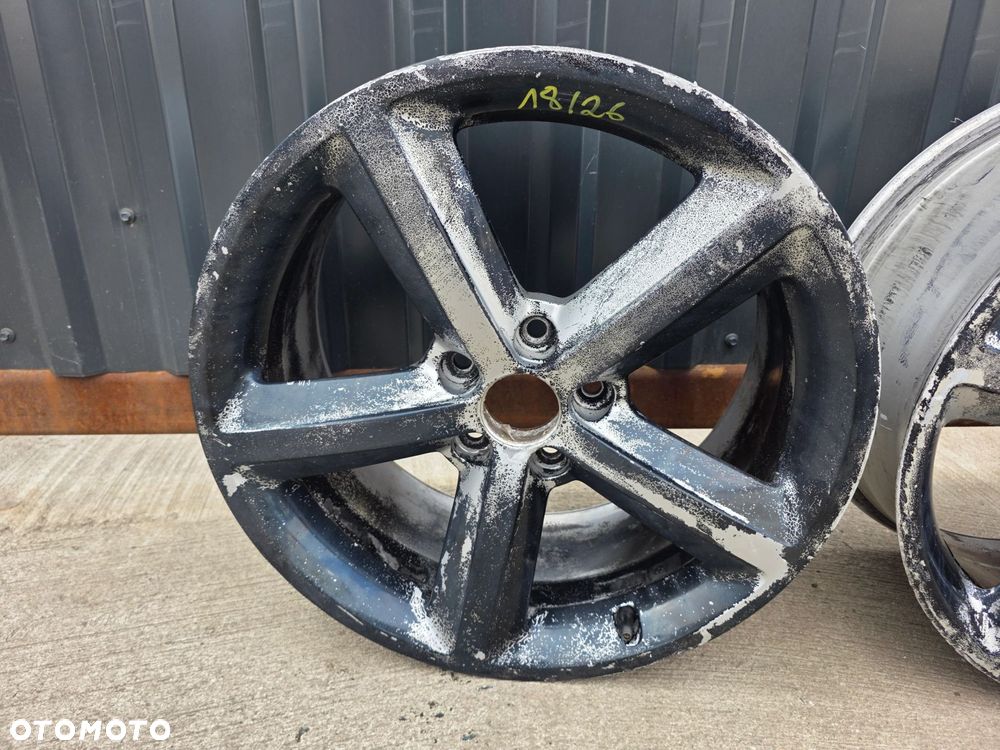 FELGA FELGI VW AUDI SKODA A3 A4 A6 8.0J R18 ET47 8K0601025Q 18/26 KOMPLET - 3