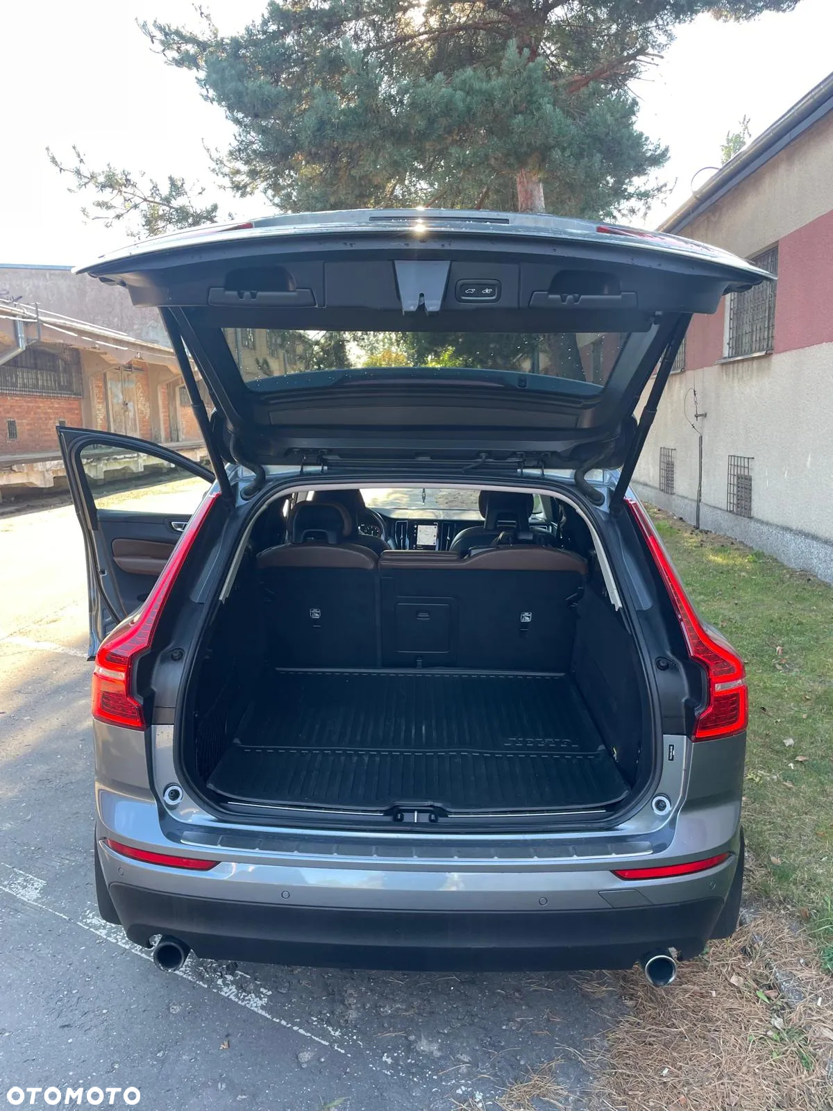 Volvo XC 60 T6 AWD Momentum - 23