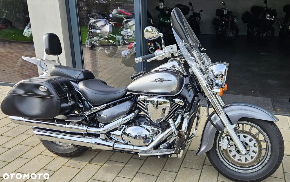 Suzuki VL 800 Volusia - Boulevard C50 - 2