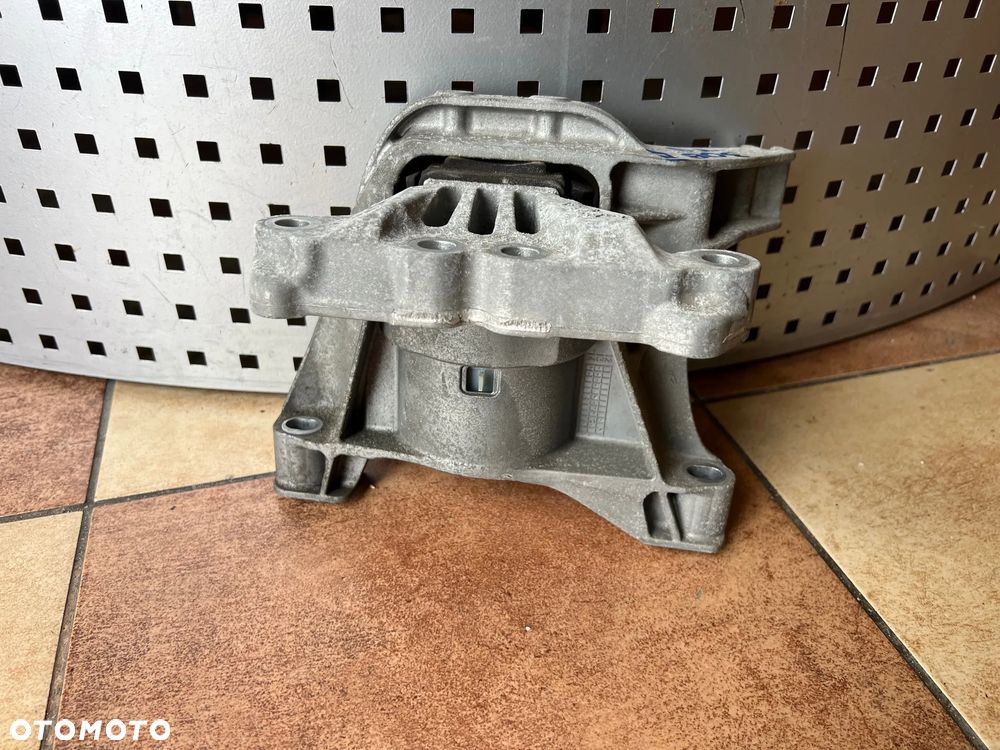 ŁAPA PODUSZKA SILNIKA PRAWA PEUGEOT 308 II T9 1.6 E HDI 4A100160  4A103720 - 2