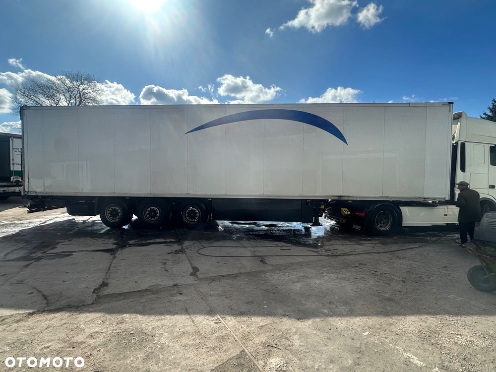 Schmitz Cargobull SKO 24/L - 1