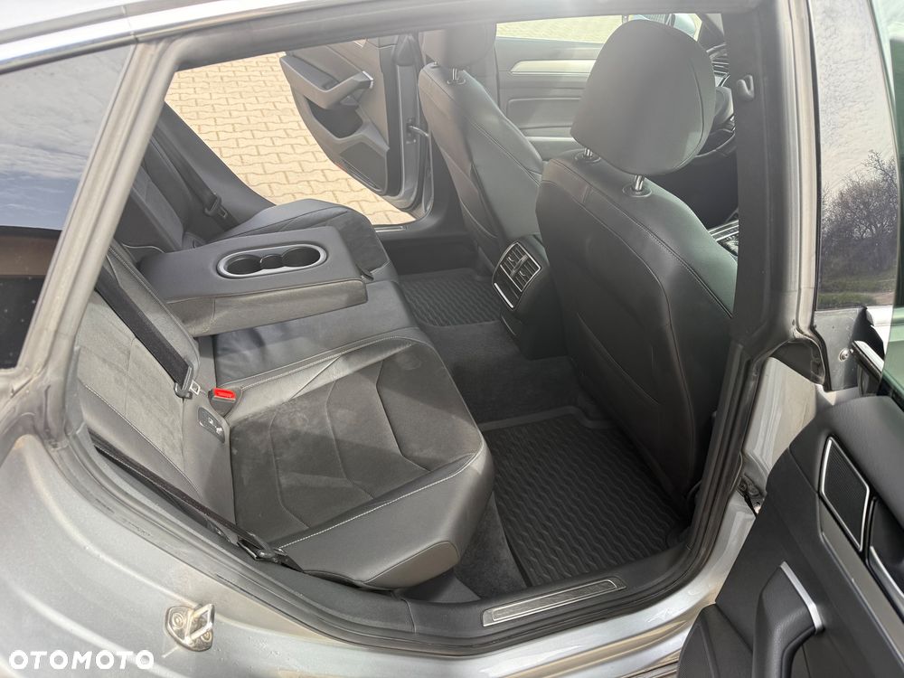 Volkswagen Arteon 2.0 TDI Bi-Turbo SCR 4Mot R-Line Edition DSG - 8