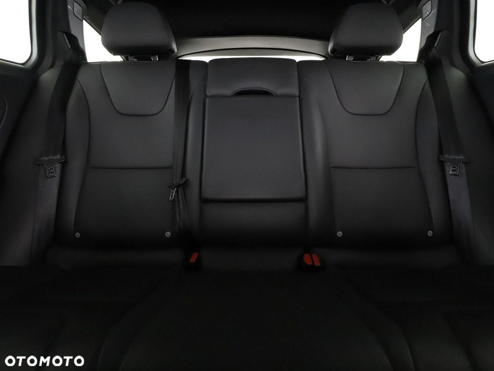 Volvo V60 Cross Country D3 Geartronic Pro - 19