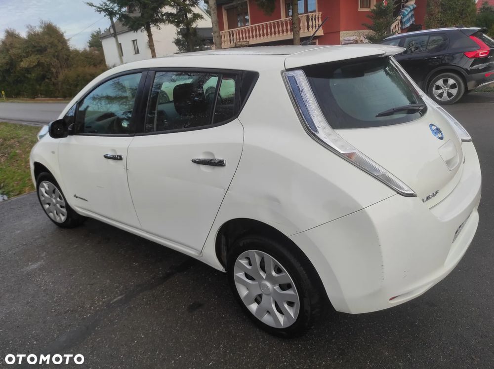 Nissan Leaf 24 kWh (ohne Batterie) Visia + - 4