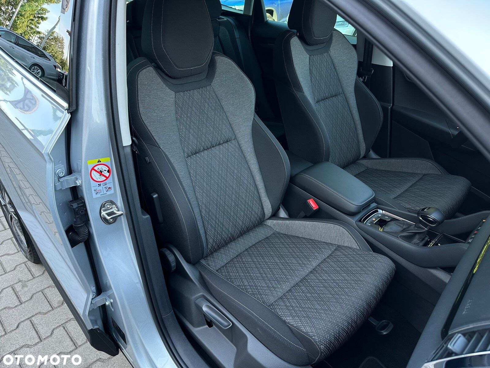 Skoda Karoq 1.5 TSI ACT Style DSG - 14