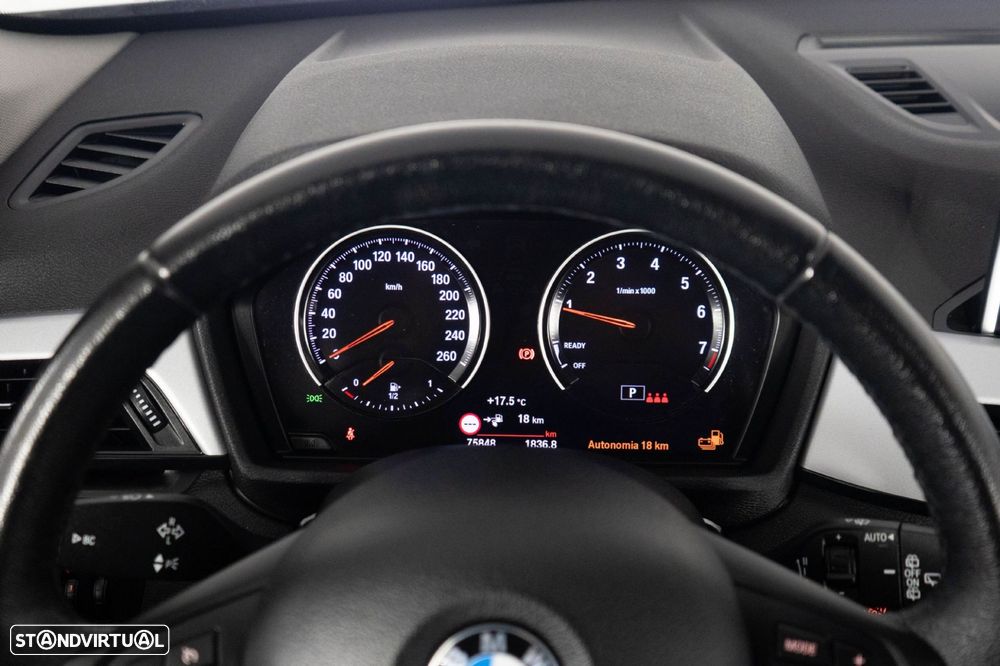 BMW X1 25 e xDrive Corporate Edition - 24