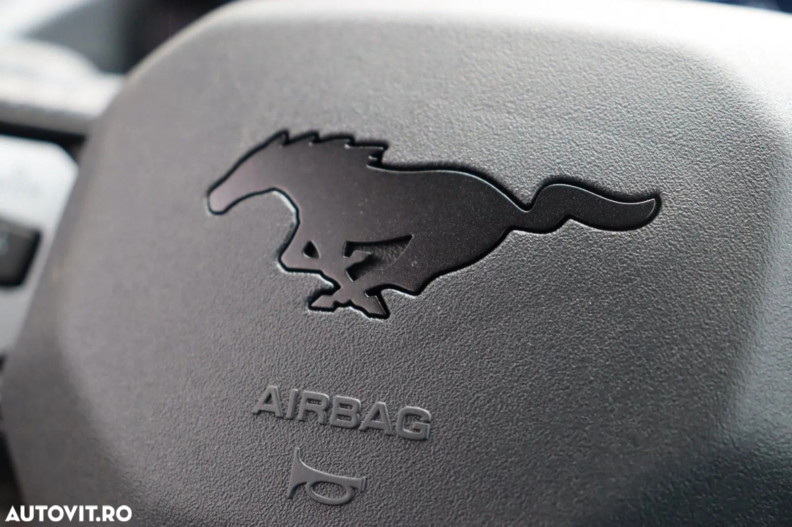 Ford Mustang 5.0 V8 Aut. Dark Horse - 14