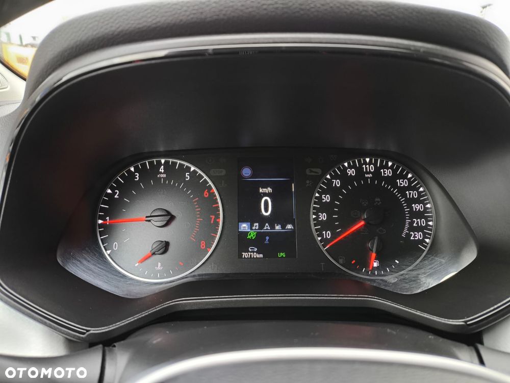 Renault Clio - 26