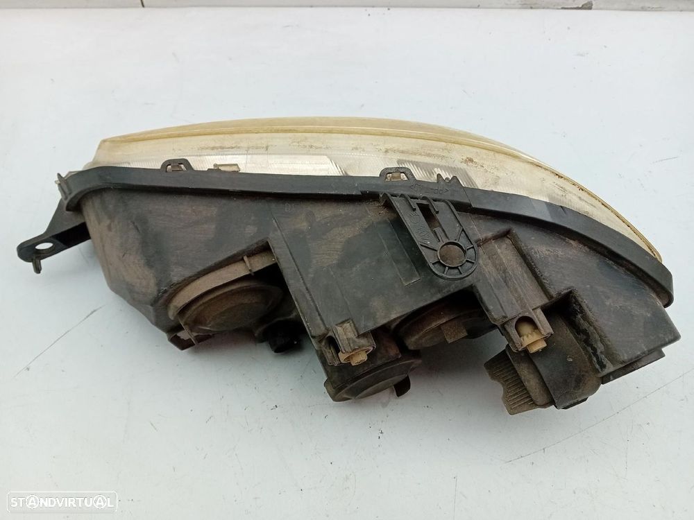 Ótica / farol esquerda FIAT Punto (188_) - 4