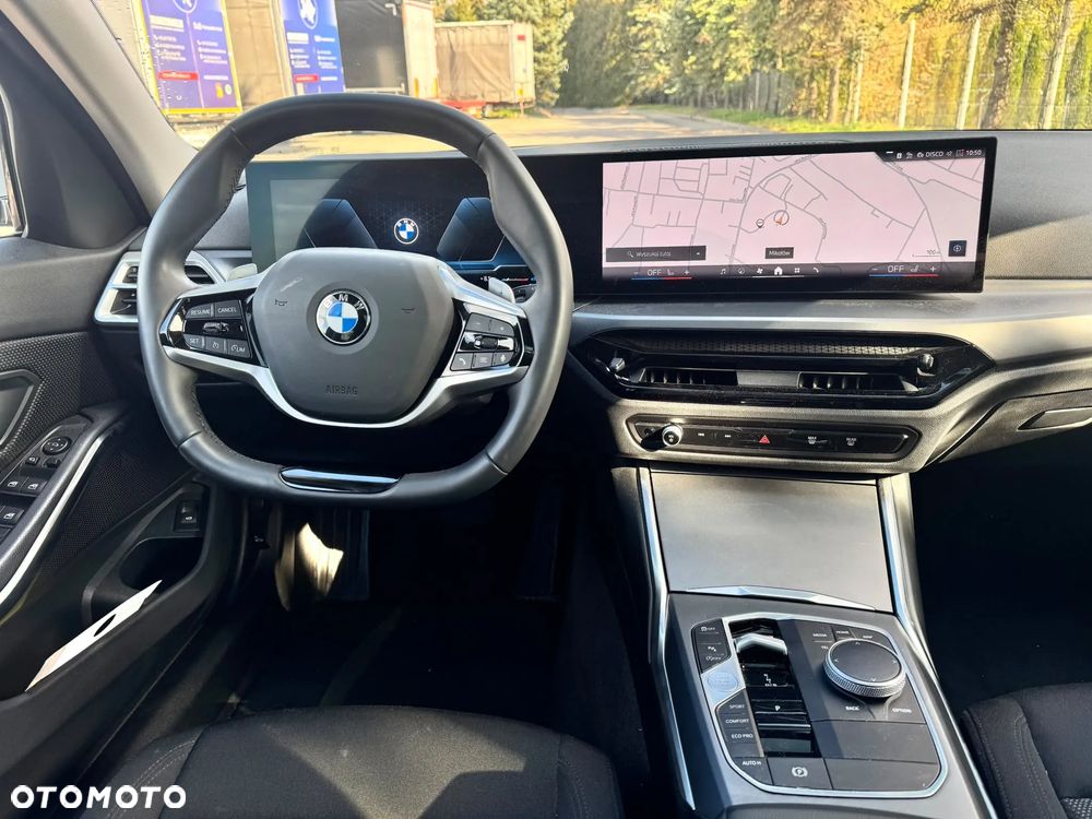 BMW Seria 3 318i - 14