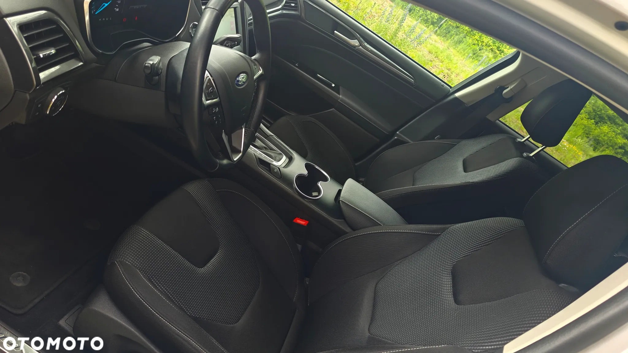 Ford Mondeo 2.0 Hybrid Titanium - 13