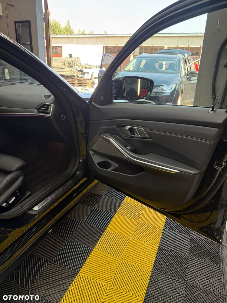 BMW Seria 3 - 16