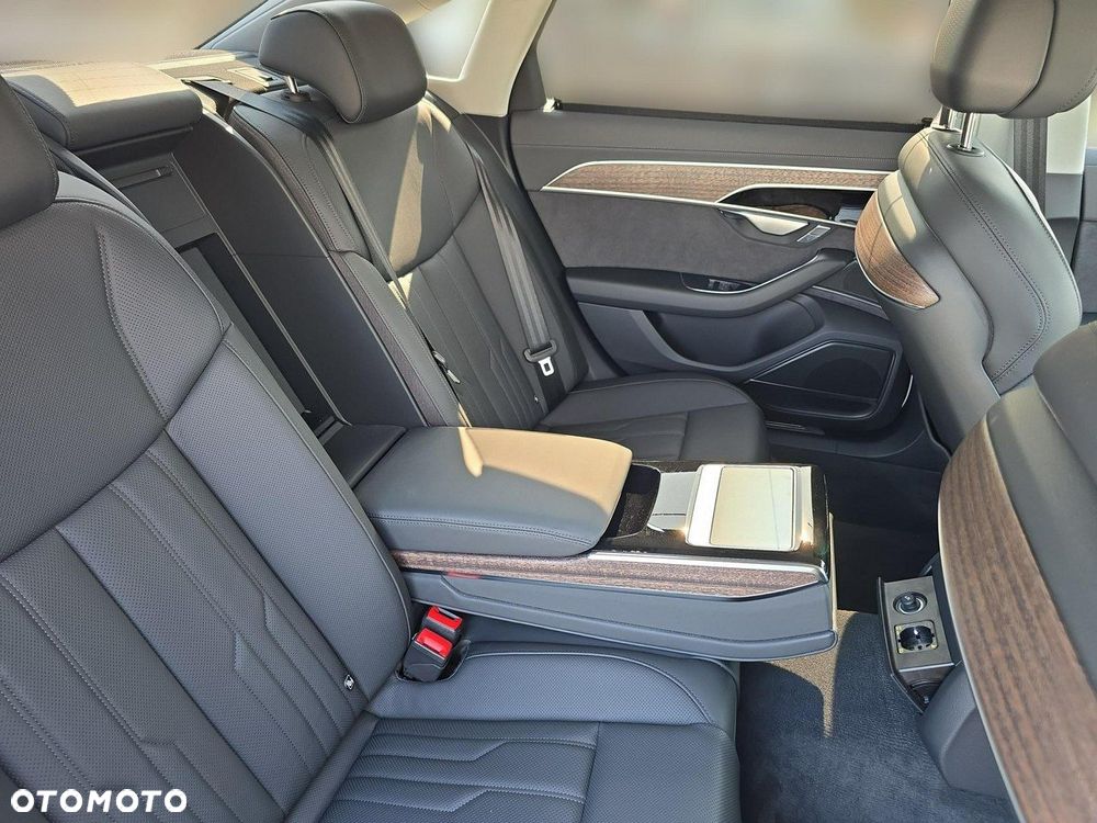 Audi A8 50 TDI quattro tiptronic - 11