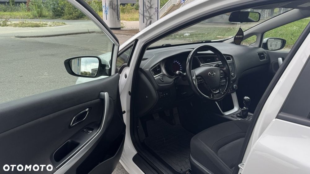 Kia Ceed 1.4 CVVT Attract - 21