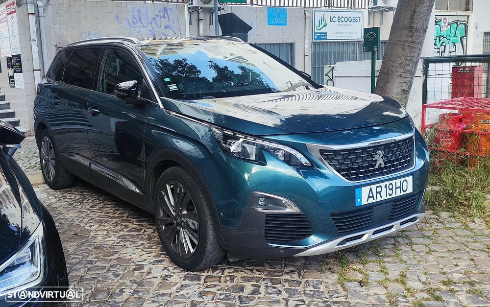 Peugeot 5008 ver-1-2-puretech-gt-line - 1