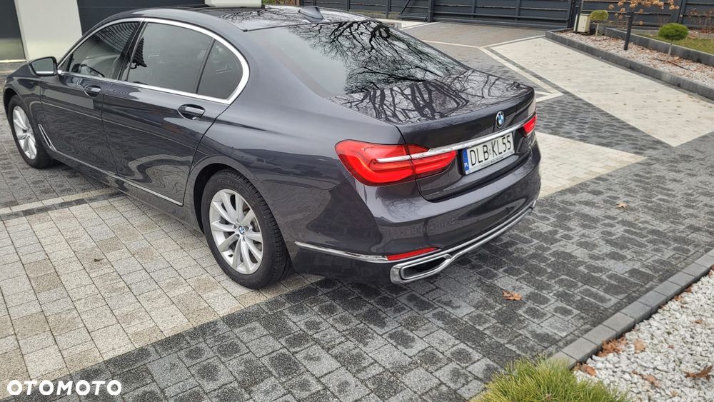 BMW Seria 7 740Ld xDrive - 14