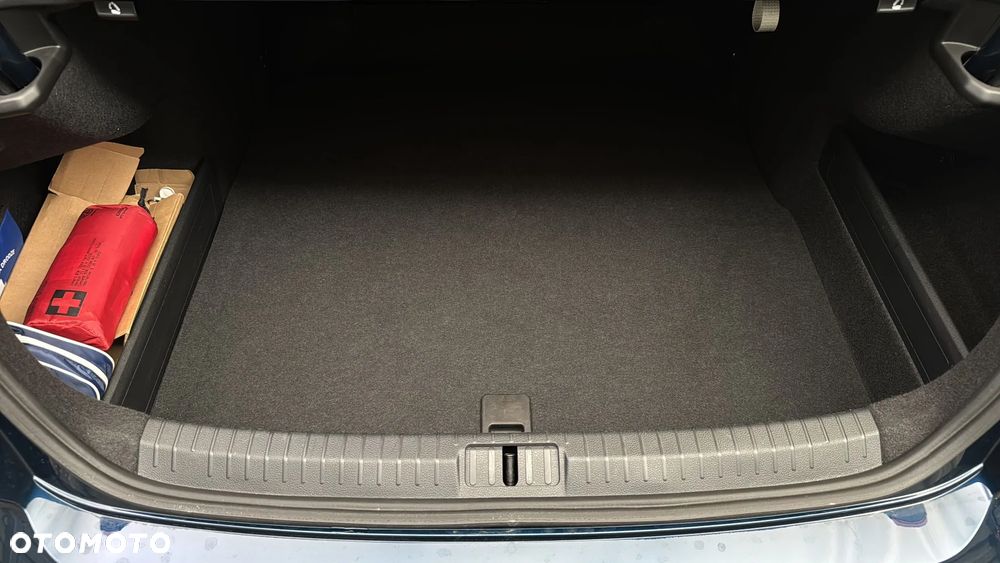 Volkswagen Passat 1.5 TSI EVO Business DSG - 28