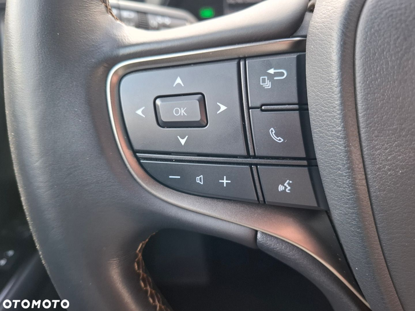 Lexus UX - 34