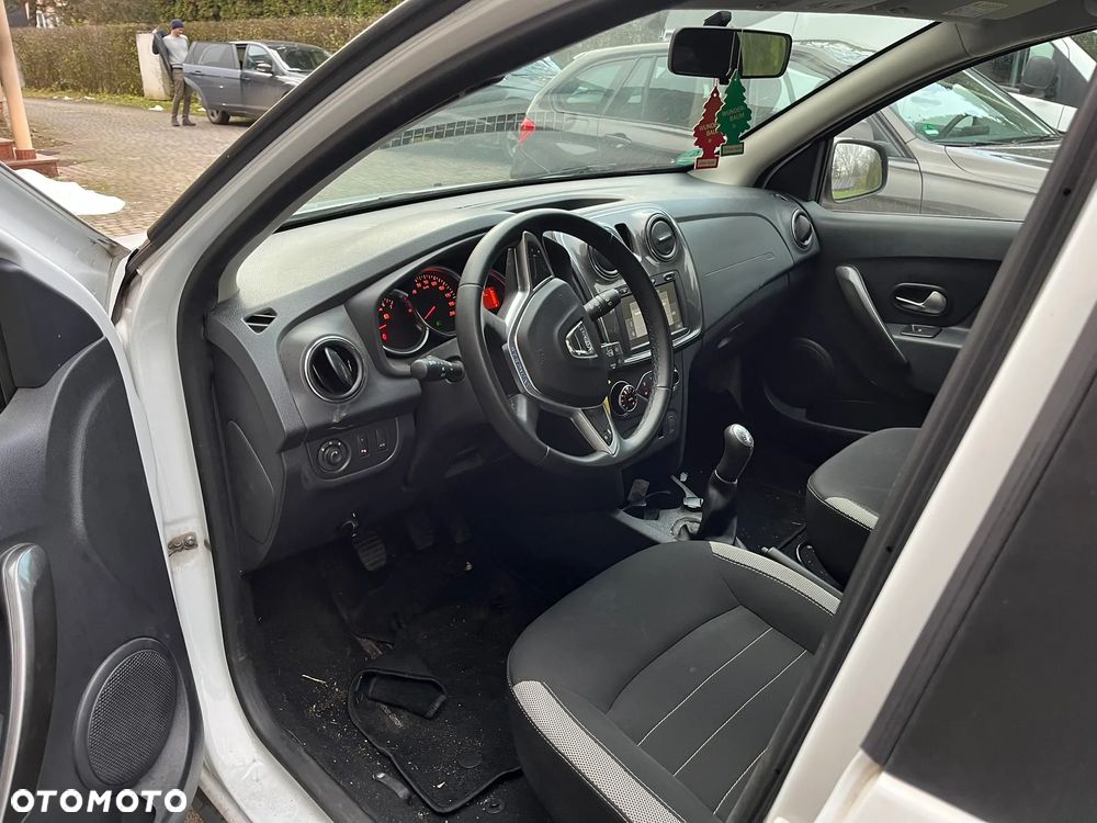 Dacia Logan TCe 90 (S&S) Stepway - 8