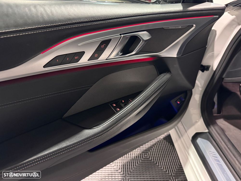 BMW 840 d xDrive Pack M - 27