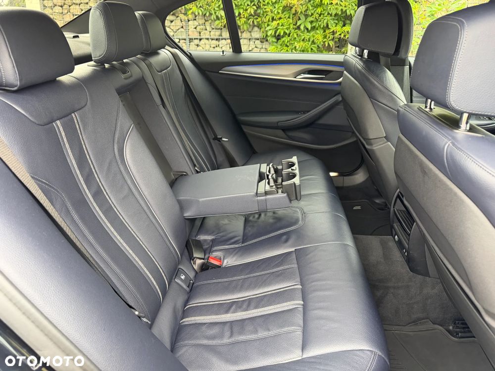 BMW Seria 5 520d xDrive M Sport sport - 30