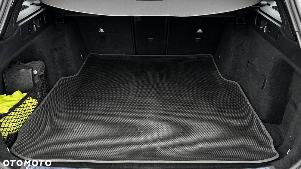 Mercedes-Benz Klasa C - 31