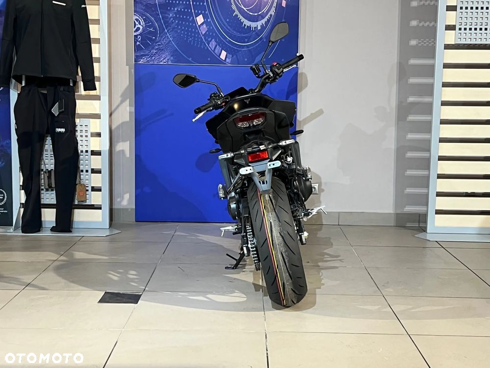 Yamaha MT - 6