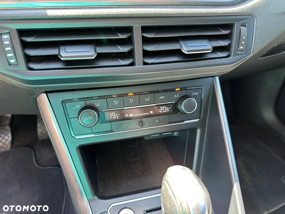 Volkswagen Polo - 16