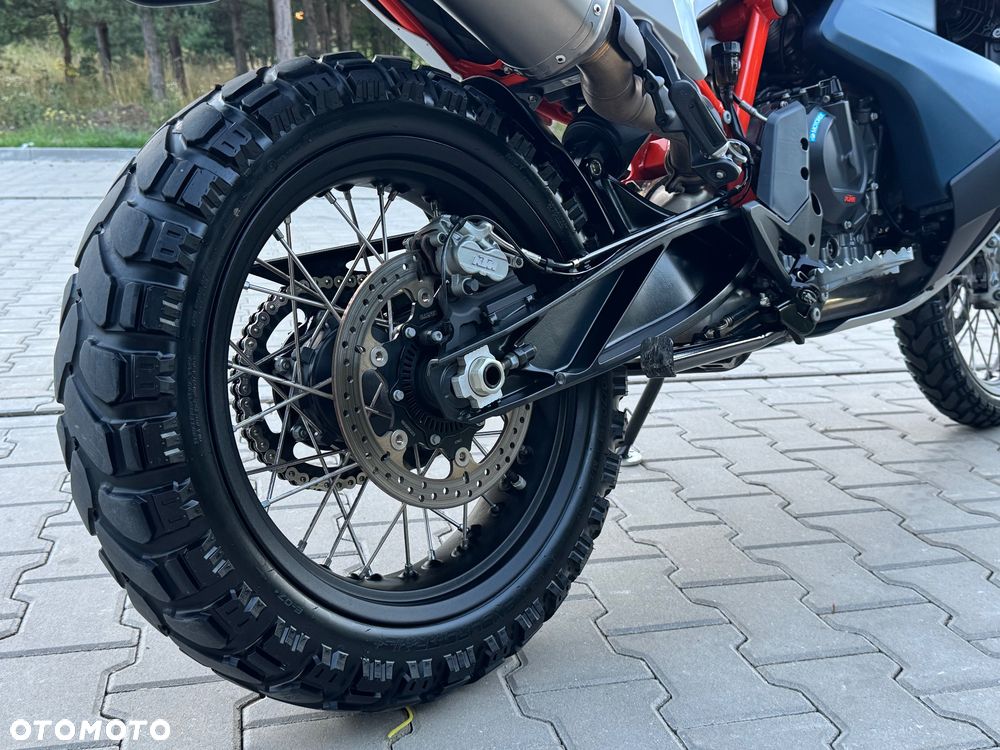 KTM Adventure 890 - 22