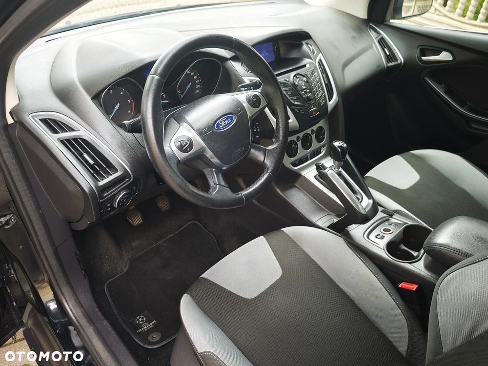 Ford Focus 1.6 TDCi DPF Champions Edition - 38