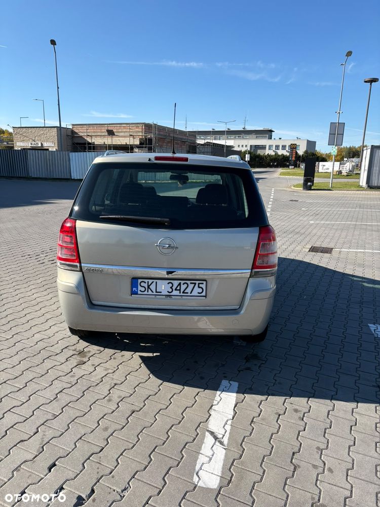 Opel Zafira - 7